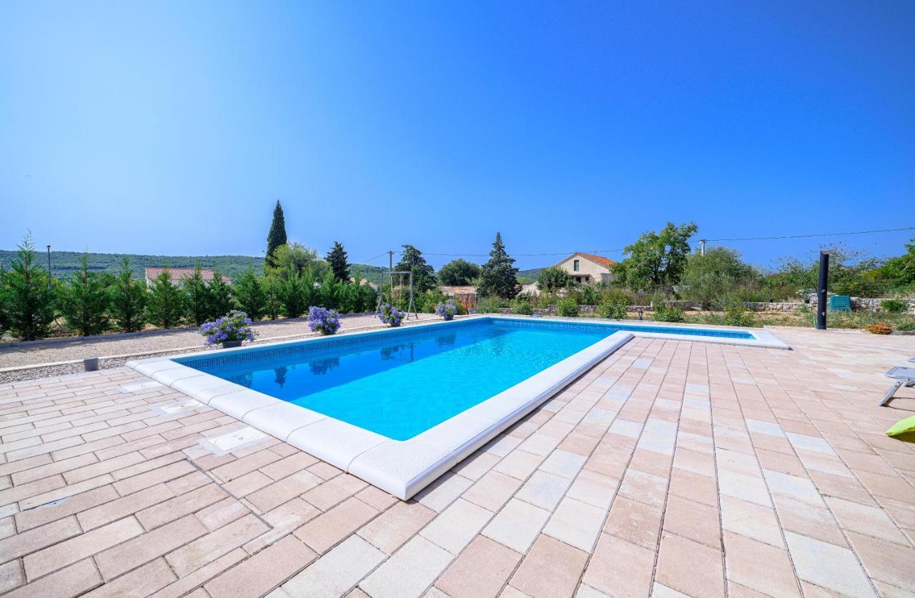 Holiday Home Rokoko Šibenik Buitenkant foto