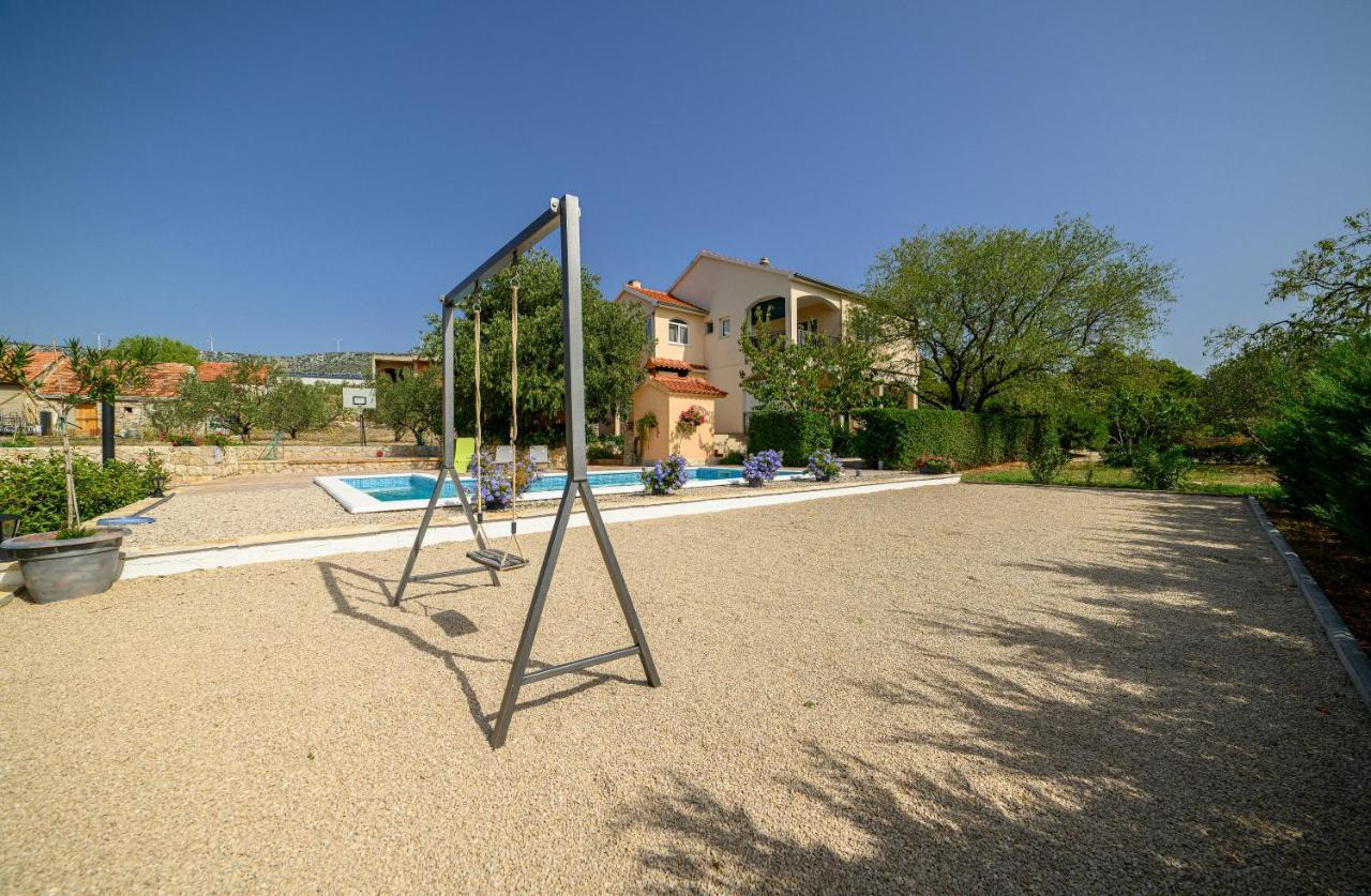 Holiday Home Rokoko Šibenik Buitenkant foto